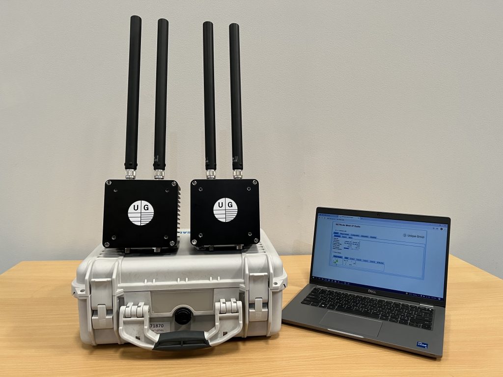 Uni-Mesh Radio for communication