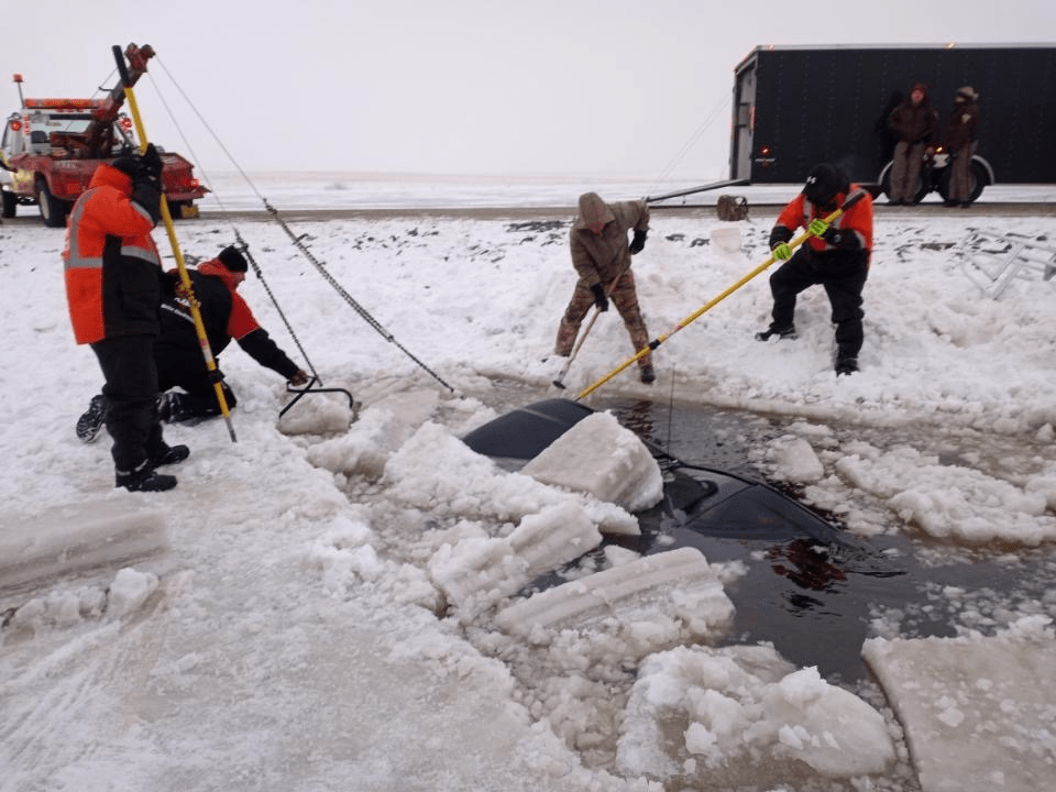 Deploying of Marine Magnetometer to Retrieve Vehicle